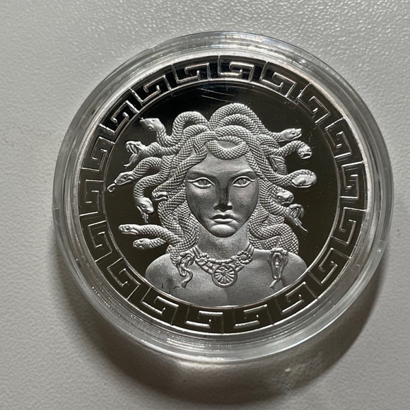 Medusa Silver coin. - Picture 3 of 9